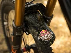 All-mountain-style AMS X RED BULL Rampage Garde Boue Avant Mud Guard -Promos Vtt Boutique ams x red bull rampage garde boue avant mud guard 2