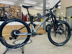 MONDRAKER Foxy VTT All-Mountain Racing Silver-Black 2022 -Promos Vtt Boutique mondraker foxy vtt all mountain racing silver black 2022 3